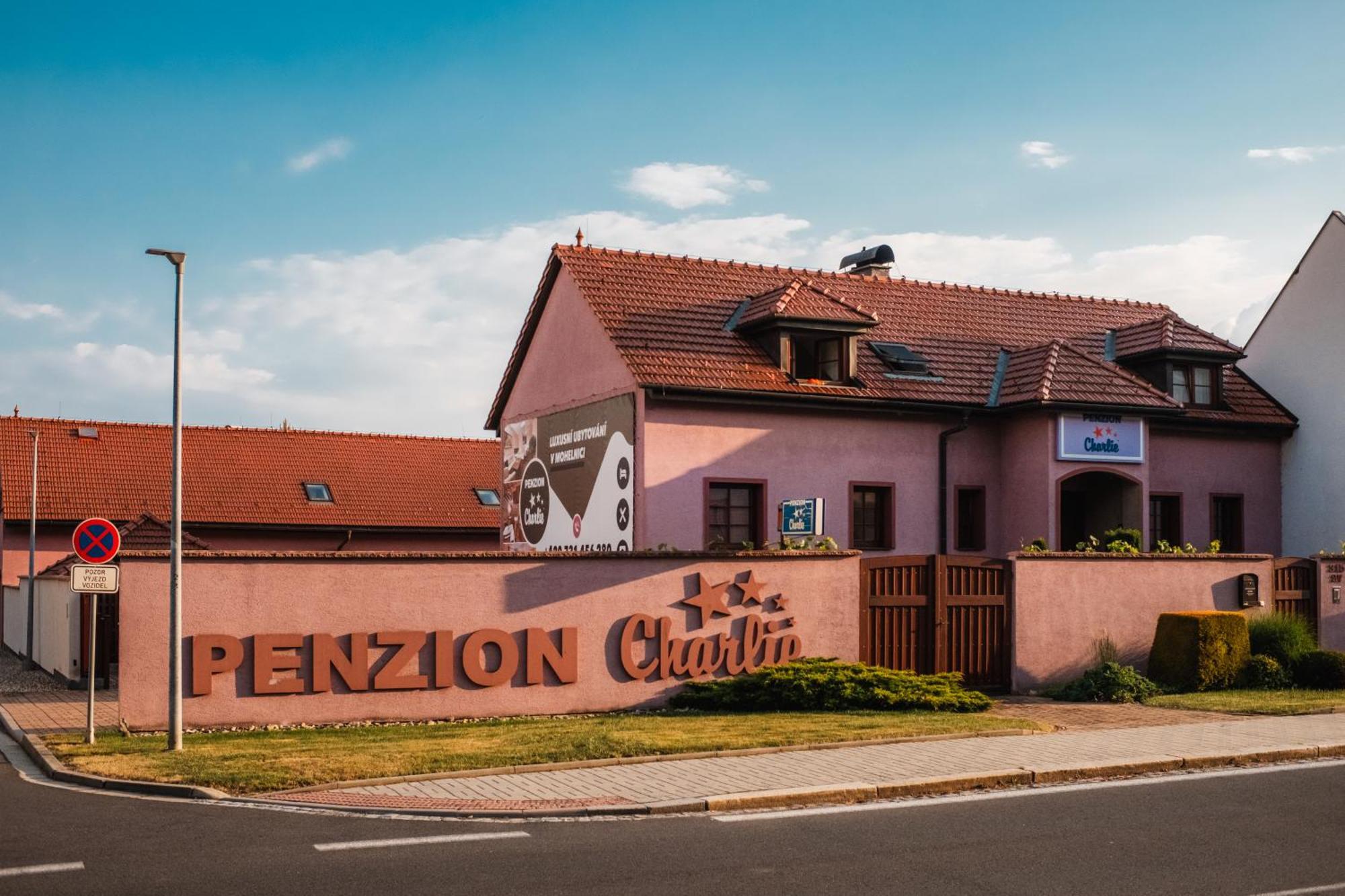 Penzion Charlie Mohelnice Exterior foto